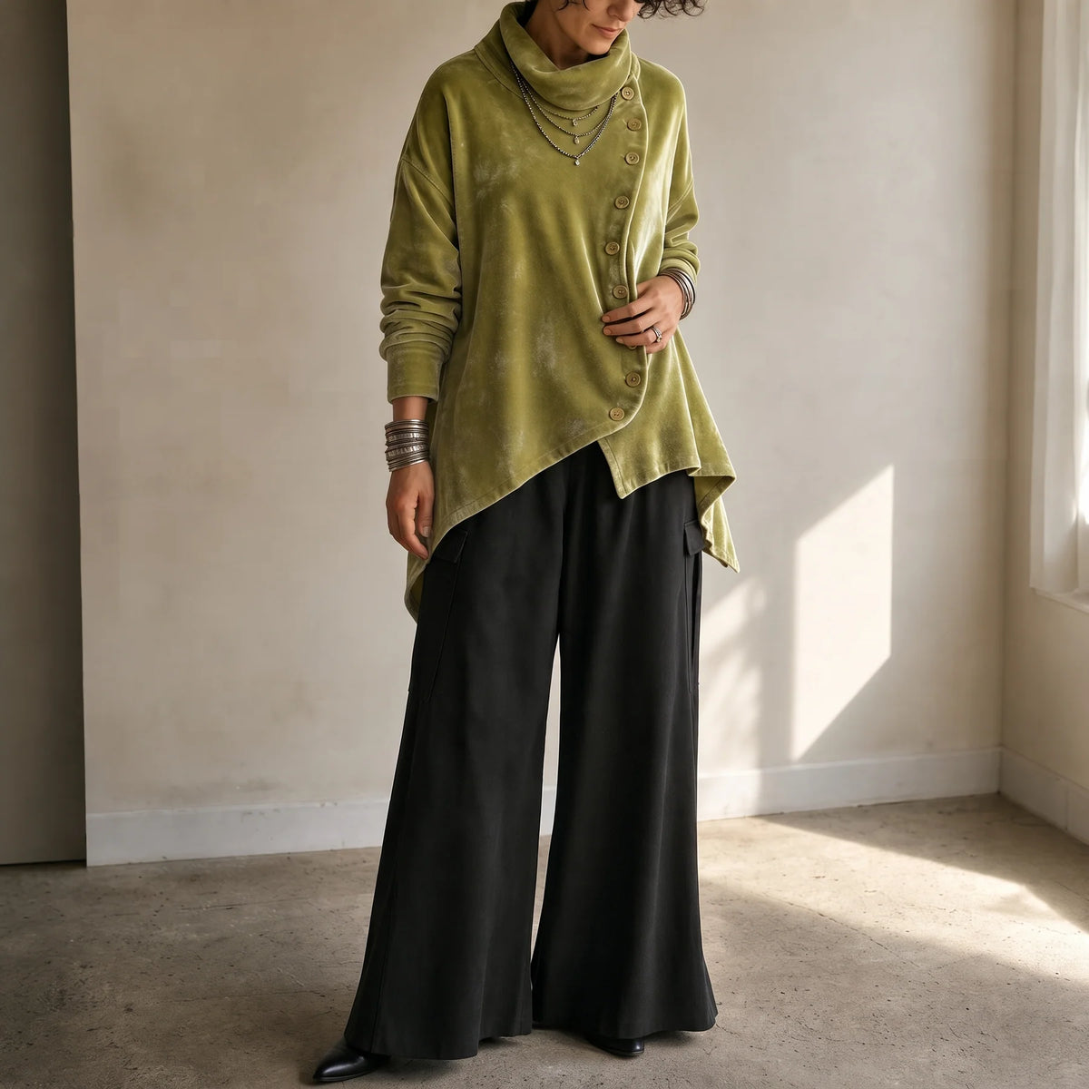 🔥Last Day 40% OFF🎁 Asymmetric Button Velvet Turtleneck Top